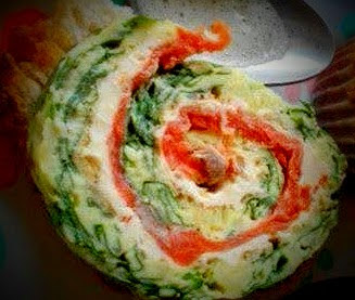 Salmon-Spinach Breakfast Roll-up