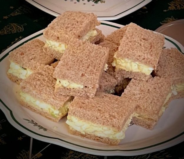 Chicken Curry Tea Sandwiches