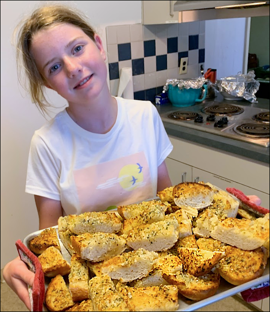 Polly’s No-Garlic Garlic Bread
